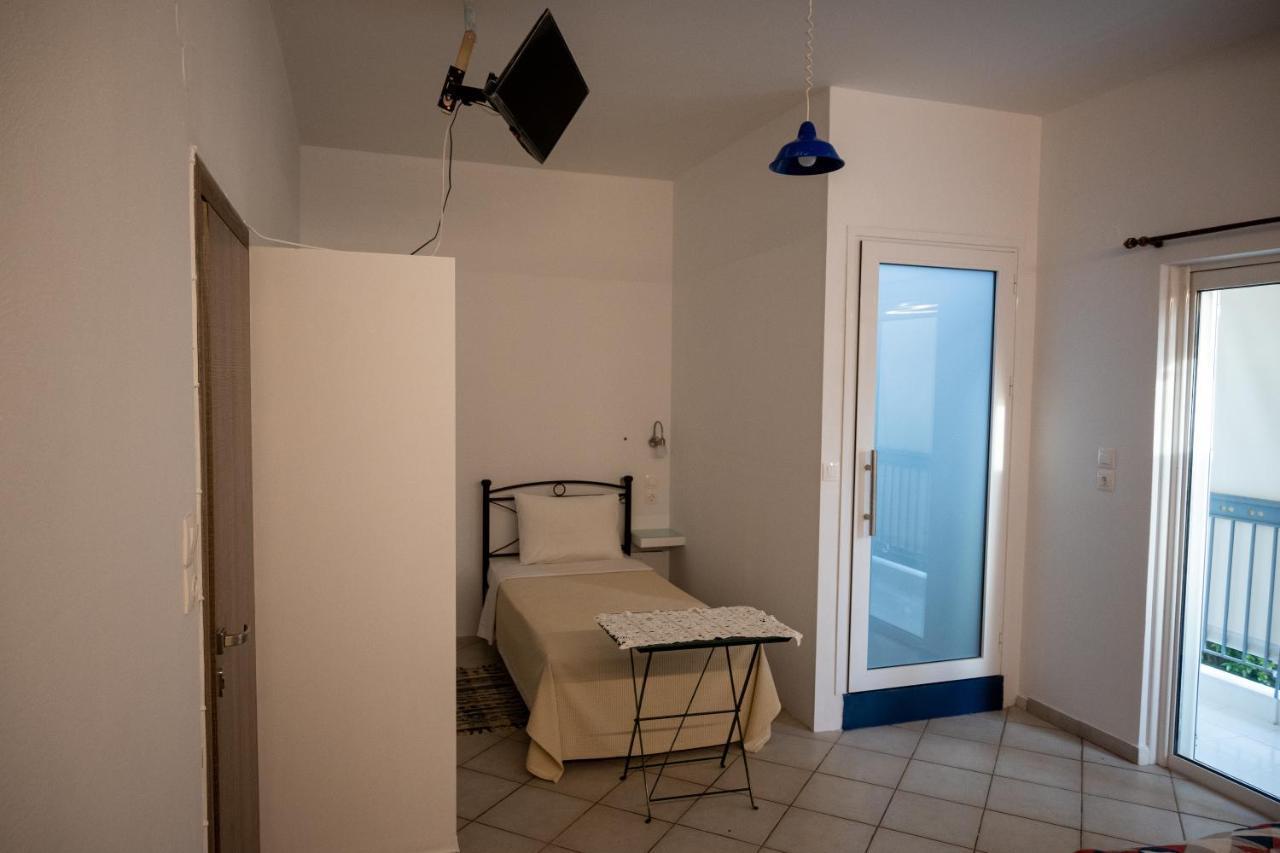 Ιlias Rooms Patras Exterior photo